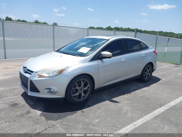 Ford FOCUS SE 2014 1FADP3F21EL235123 Image 2