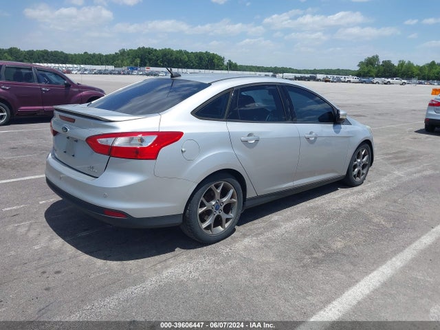 Ford FOCUS SE 2014 1FADP3F21EL235123 Image 4