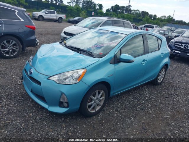 JTDKDTB33E1077792 Toyota Prius C Four