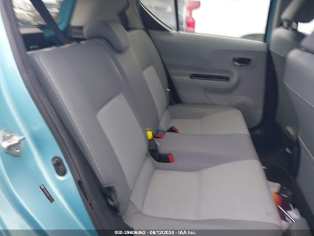JTDKDTB33E1077792 Toyota Prius C Four