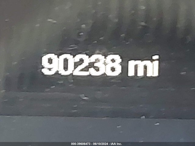 1C3CCCAB8GN101312 Chrysler 200 Limited