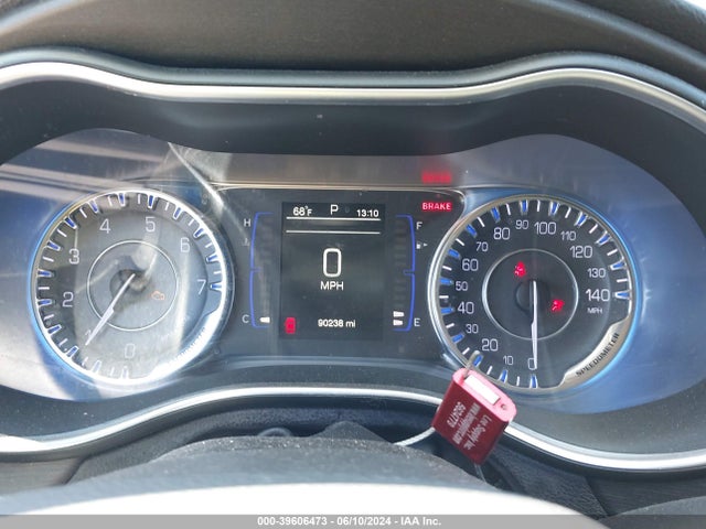 1C3CCCAB8GN101312 Chrysler 200 Limited