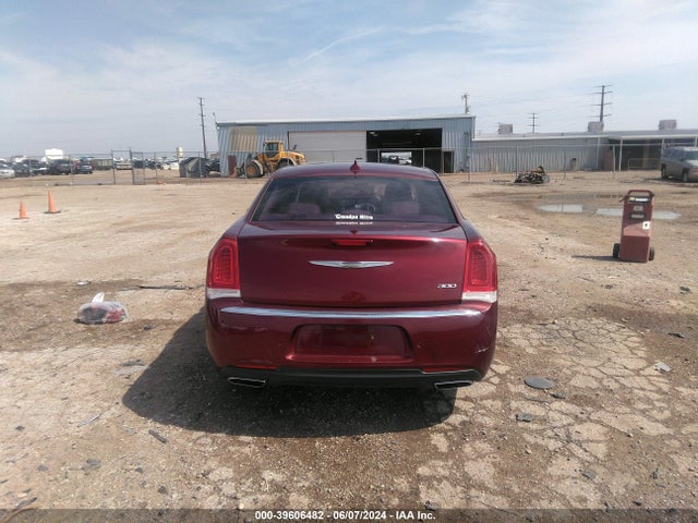 Chrysler 300 Anniversary Edition 2016 2C3CCAAG0GH274055 Image 16