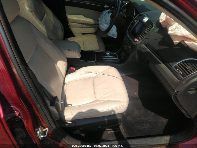 Chrysler 300 Anniversary Edition 2016 2C3CCAAG0GH274055 Image 5