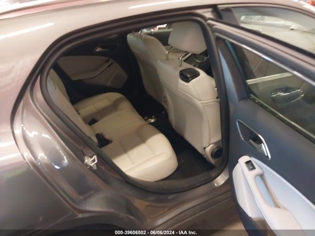 WDCTG4GB8GJ189275 Mercedes-Benz Gla 250 4matic