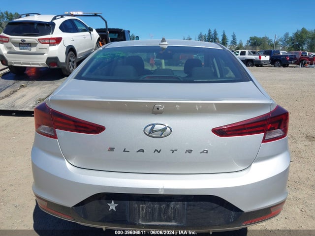 Hyundai Elantra Value Edition 2019 5NPD84LF7KH445391 Image 16