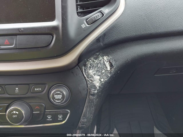 Jeep Cherokee Latitude 2015 1C4PJMCB4FW795334 Image 6