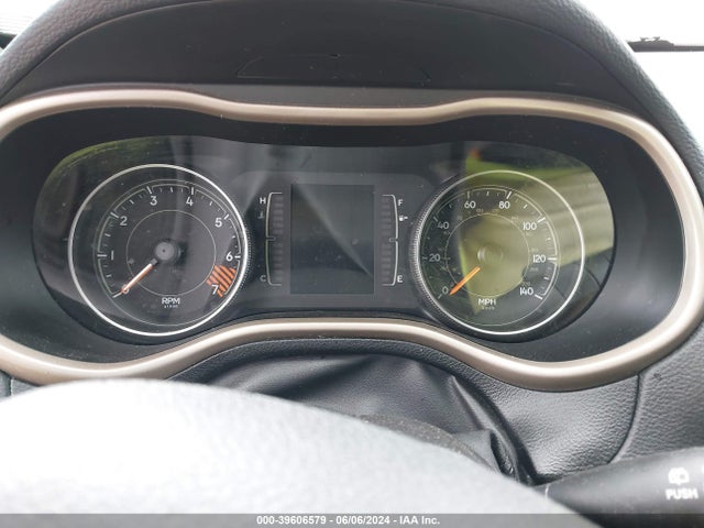 Jeep Cherokee Latitude 2015 1C4PJMCB4FW795334 Image 7