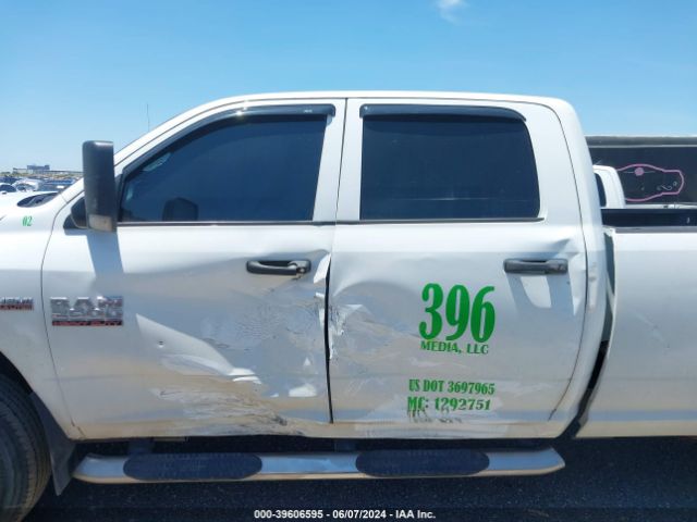 3C6UR5HJ5JG379552 RAM 2500 Tradesman  4x4 8' Box