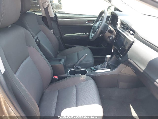 Toyota COROLLA LE 2018 2T1BURHE4JC090620 Image 5