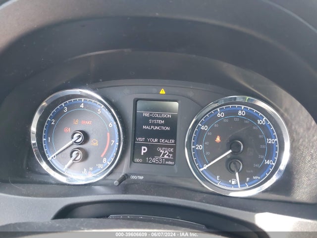 Toyota COROLLA LE 2018 2T1BURHE4JC090620 Image 7