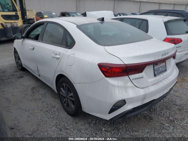 3KPF24AD9NE492605 KIA Forte Lxs