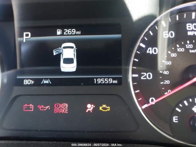 3KPF24AD9NE492605 KIA Forte Lxs