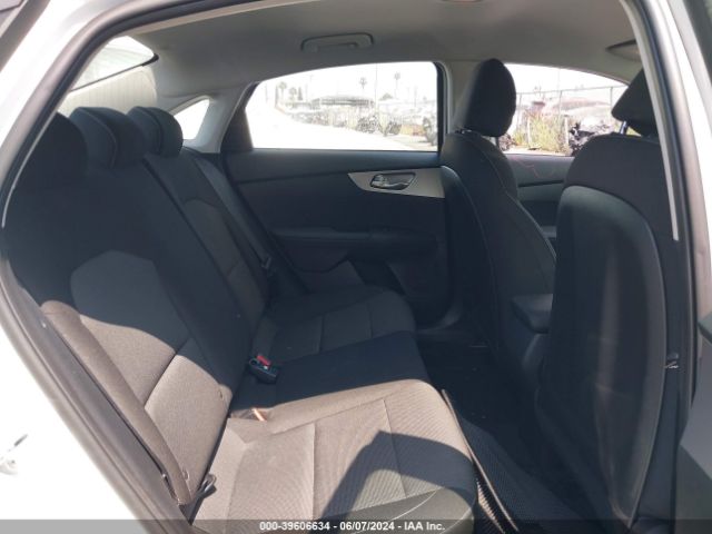 3KPF24AD9NE492605 KIA Forte Lxs