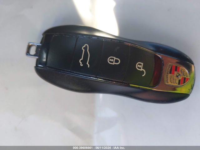 2012 PORSCHE CAYENNE WP1AB2A29CLA45532 Photo 10