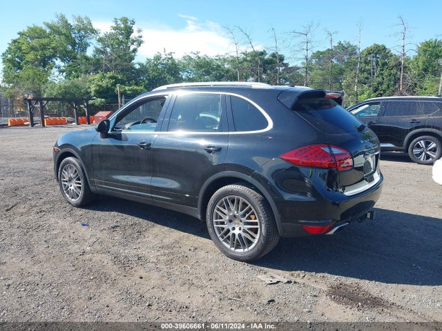 2012 PORSCHE CAYENNE WP1AB2A29CLA45532 Photo 2