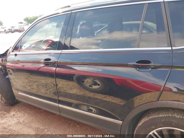 3VV3B7AX6JM024654 Volkswagen Tiguan 2.0t Se/2.0t Sel