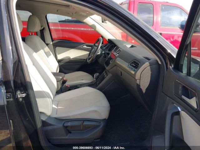 3VV3B7AX6JM024654 Volkswagen Tiguan 2.0t Se/2.0t Sel