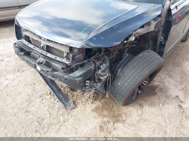 3VV3B7AX6JM024654 Volkswagen Tiguan 2.0t Se/2.0t Sel