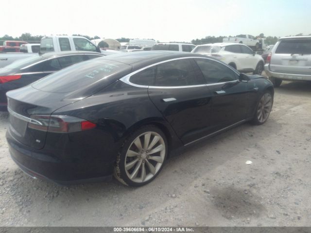 5YJSA1H15EFP34375 Tesla Model S P85