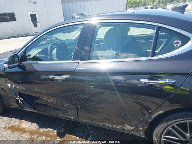 Genesis G70 2.0t Advanced 2019 KMTG34LA9KU012839 Image 14