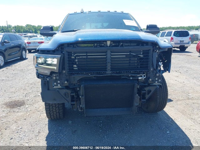 3C6UR5SL8NG401561 RAM 2500 Limited  4x4 6'4 Box