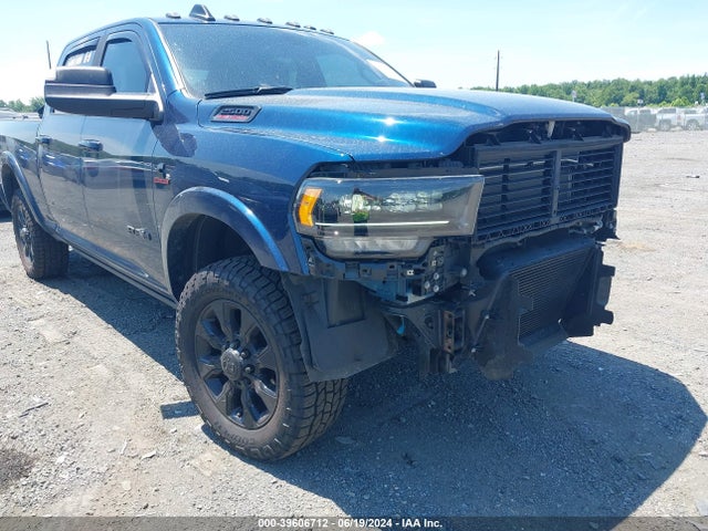 3C6UR5SL8NG401561 RAM 2500 Limited  4x4 6'4 Box