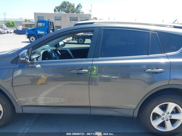 Toyota Rav4 Xle 2014 JTMWFREV2EJ010564 Image 14