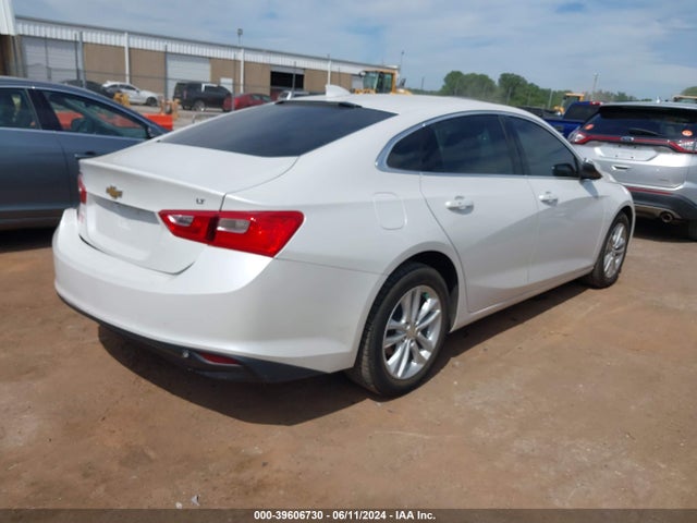 Chevrolet MALIBU LT 2018 1G1ZD5ST2JF201681 Image 4