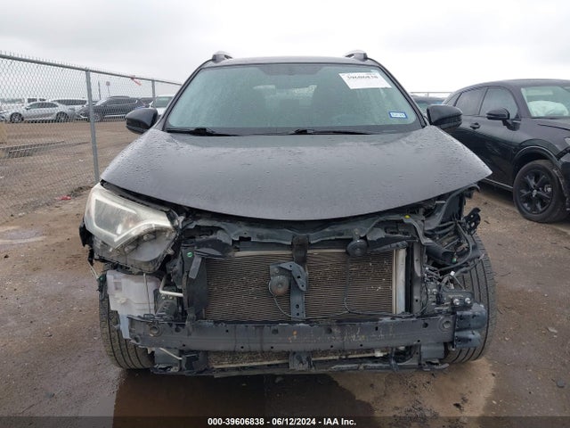 Toyota RAV4 LE 2016 JTMZFREV9GJ077761 Image 13
