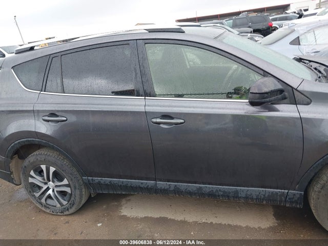 Toyota RAV4 LE 2016 JTMZFREV9GJ077761 Image 14