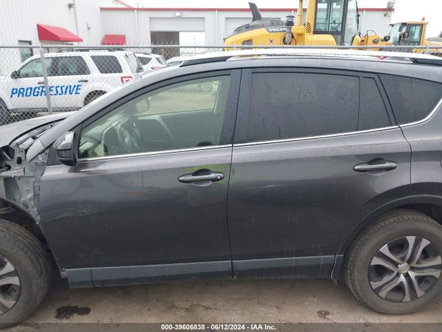 Toyota RAV4 LE 2016 JTMZFREV9GJ077761 Image 15