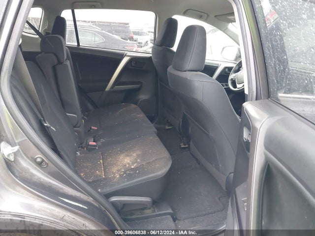 Toyota RAV4 LE 2016 JTMZFREV9GJ077761 Image 8