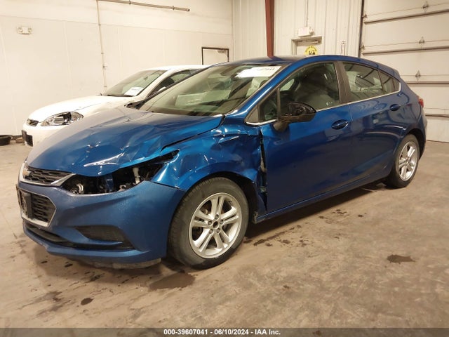 Chevrolet Cruze Lt Auto 2017 3G1BE6SM8HS589258 Image 2