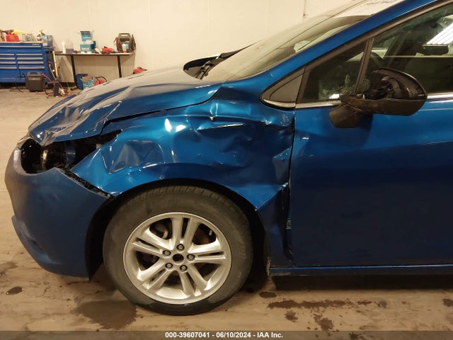 Chevrolet Cruze Lt Auto 2017 3G1BE6SM8HS589258 Image 6