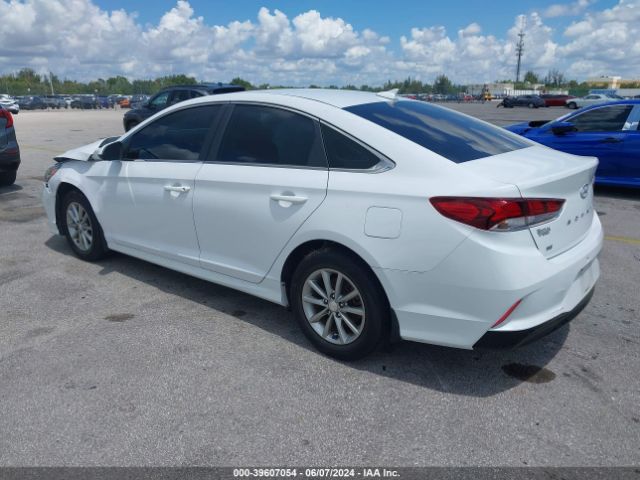 5NPE24AF2KH737894 Hyundai SONATA SE