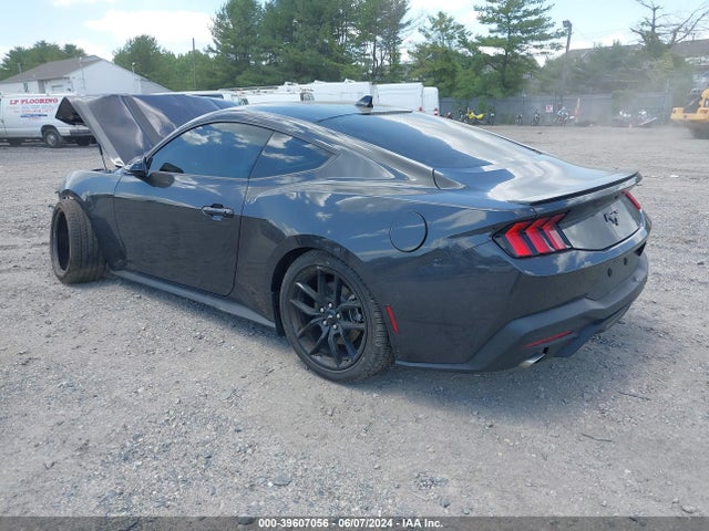 Ford Mustang Ecoboost Premium Fastback 2024 1FA6P8TH5R5112823 Image 3