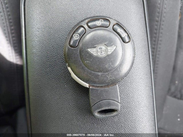 2007 MINI COOPER WMWMF33577TL77455 Photo 10