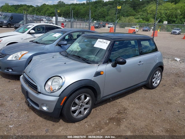 2007 MINI COOPER WMWMF33577TL77455 Photo 1