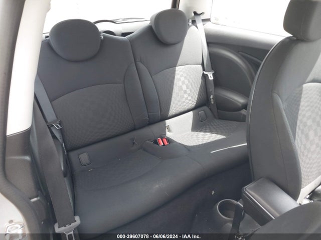 2007 MINI COOPER WMWMF33577TL77455 Photo 7
