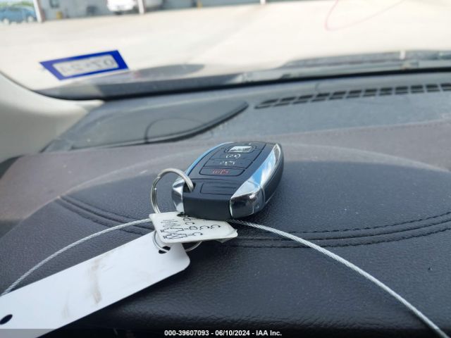 5LMCJ2C94JUL07433 Lincoln MKC SELECT