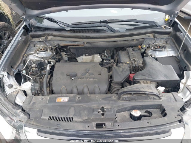 2016 MITSUBISHI OUTLANDER JA4AZ3A38GZ038578 Photo 9