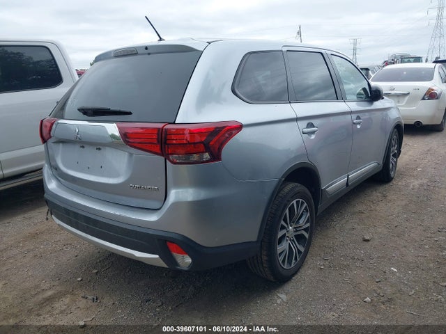 2016 MITSUBISHI OUTLANDER JA4AZ3A38GZ038578 Photo 3