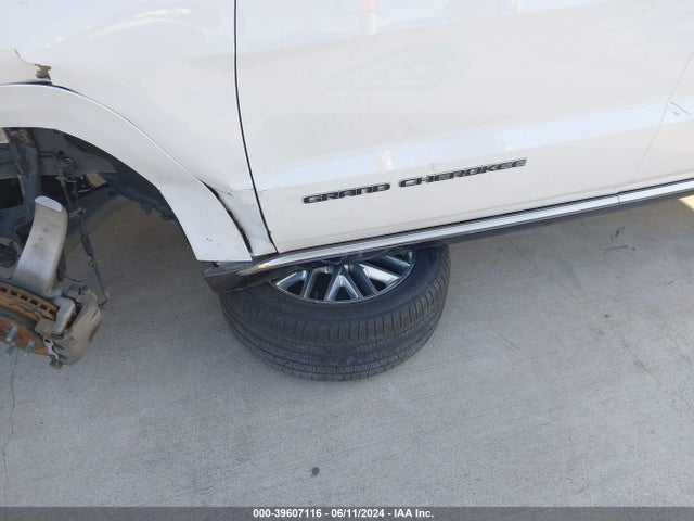 1C4RJEJG5JC109986 Jeep Grand Cherokee Summit 4x2