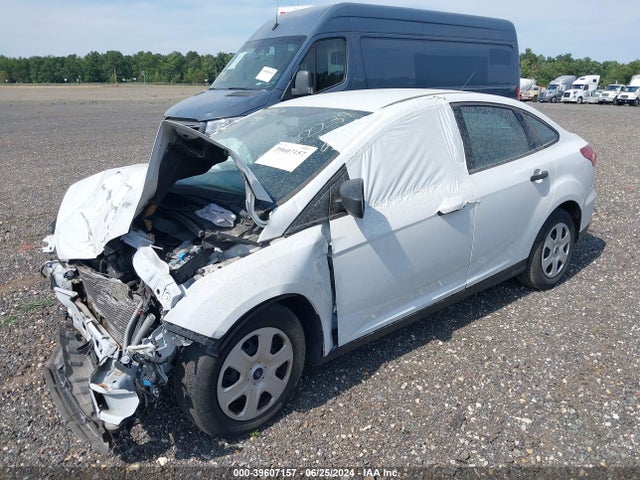 Ford FOCUS S 2017 1FADP3E20HL256776 Image 2