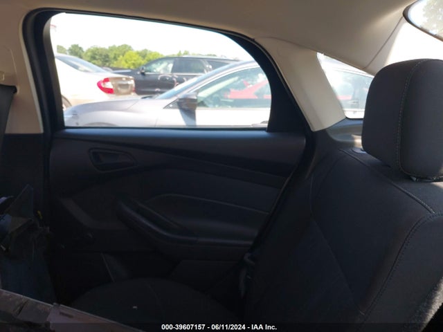 Ford FOCUS S 2017 1FADP3E20HL256776 Image 8