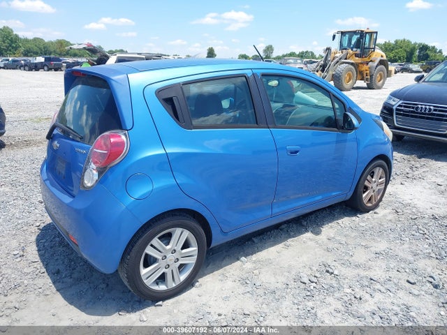 Chevrolet Spark 1lt Auto 2014 KL8CD6S91EC519413 Image 4