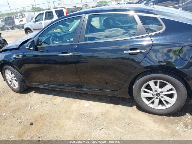 KIA Optima Lx 2017 5XXGT4L38HG173682 Image 15