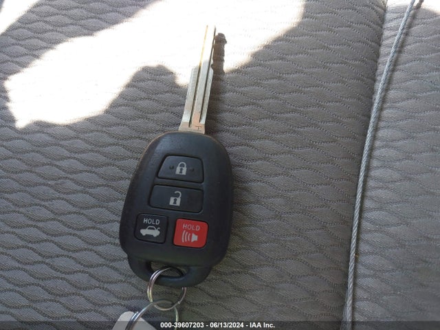 Toyota Corolla Le Plus 2016 5YFBURHE7GP390130 Image 11