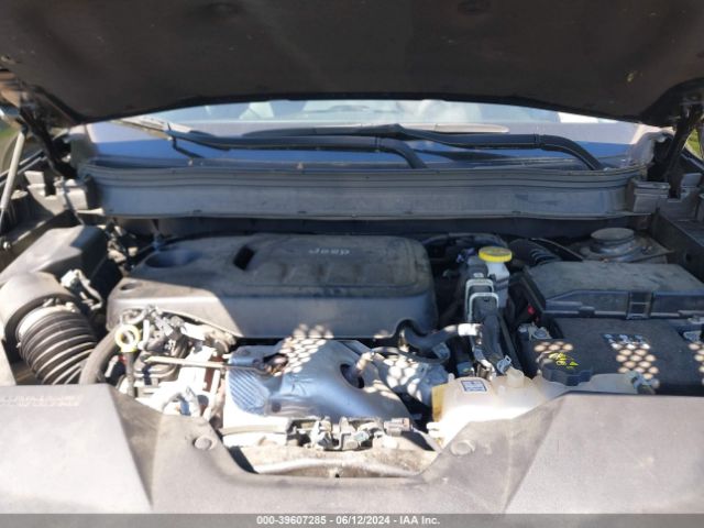 1C4PJMLNXKD150560 Jeep Cherokee Latitude Plus 4x4